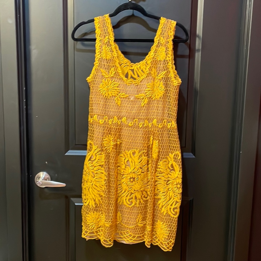 Anthropologie dress gold yellow size 8